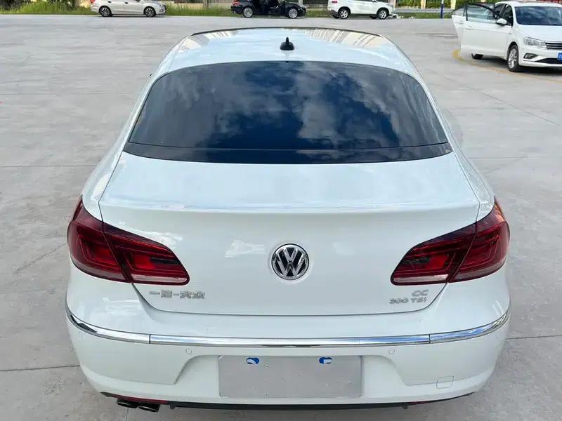 Volkswagen CC 2018 1.8TSI Luxury — миниатюра 5