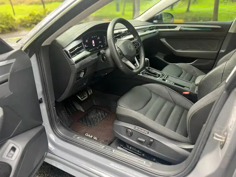 Volkswagen CC 2023 380TSI Striking Edition — миниатюра 9