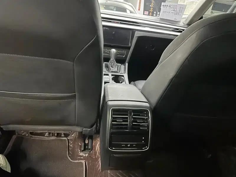 Volkswagen CC 2021 380TSI Striking Edition — миниатюра 6