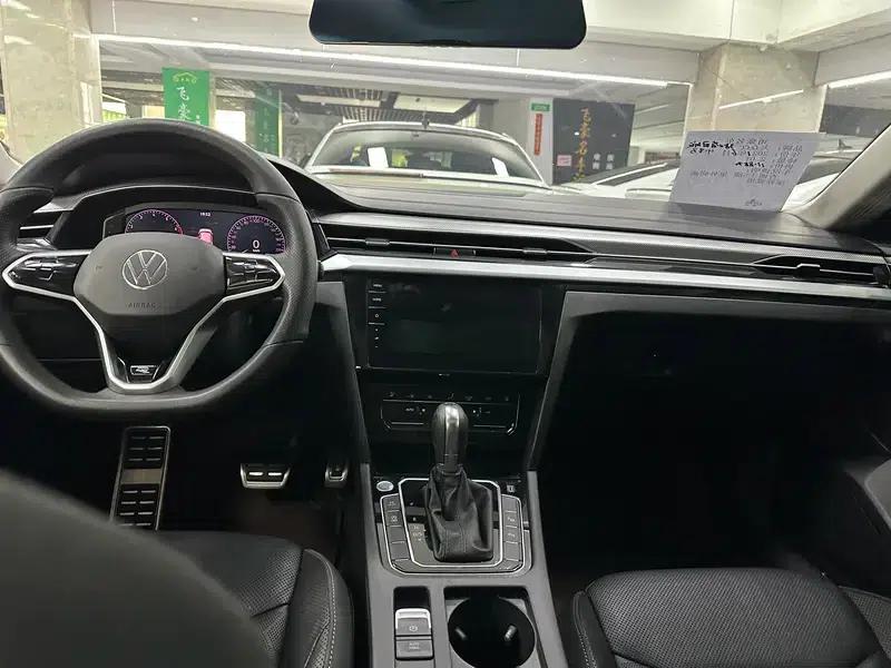 Volkswagen CC 2021 380TSI Striking Edition — миниатюра 8