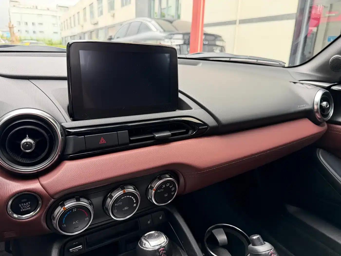 Mazda MX-5 2018 2.0L RF Platinum Steel Gray — миниатюра 15