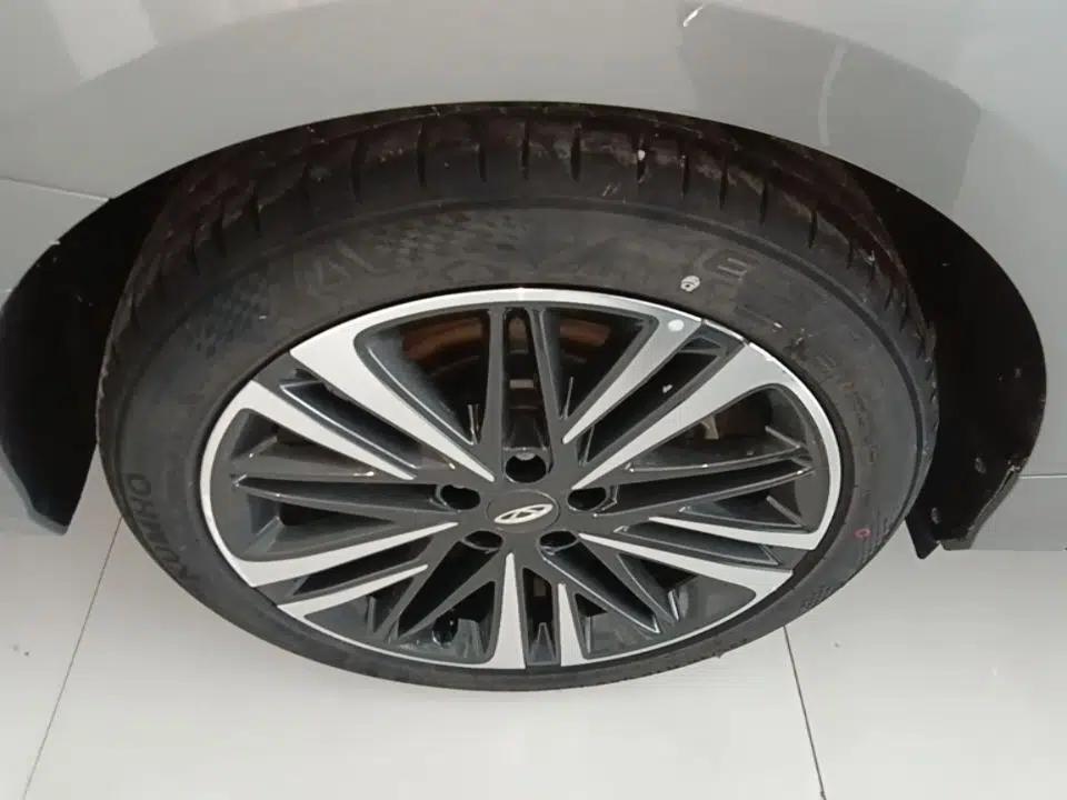 Chery Arrizo 8 2023 High-Performance Edition 2.0T DCT Powerfully Equipped — миниатюра 11