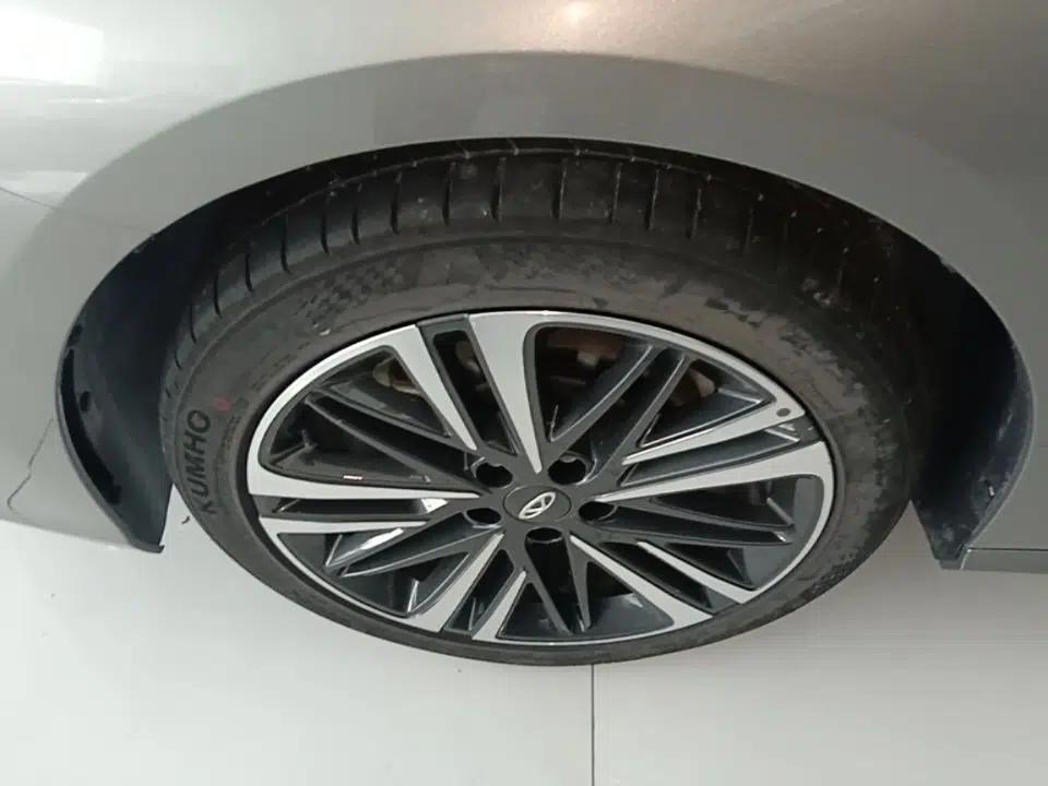 Chery Arrizo 8 2023 High-Performance Edition 2.0T DCT Powerfully Equipped — миниатюра 15