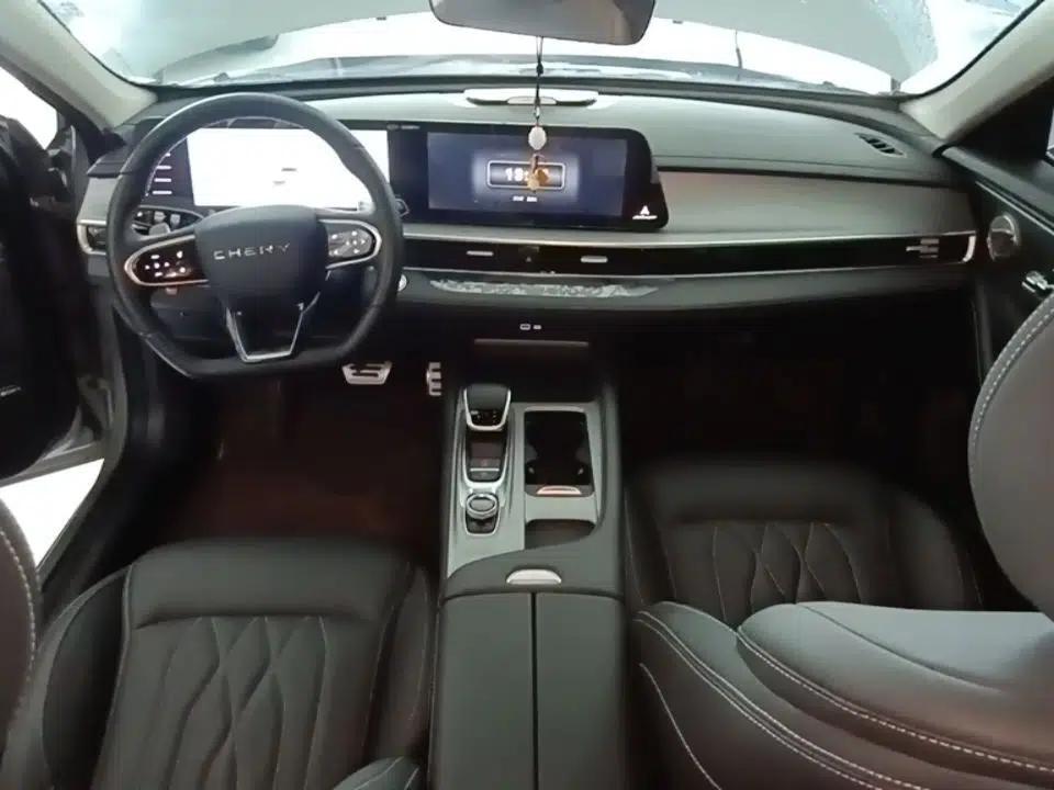 Chery Arrizo 8 2023 High-Performance Edition 2.0T DCT Powerfully Equipped — миниатюра 17