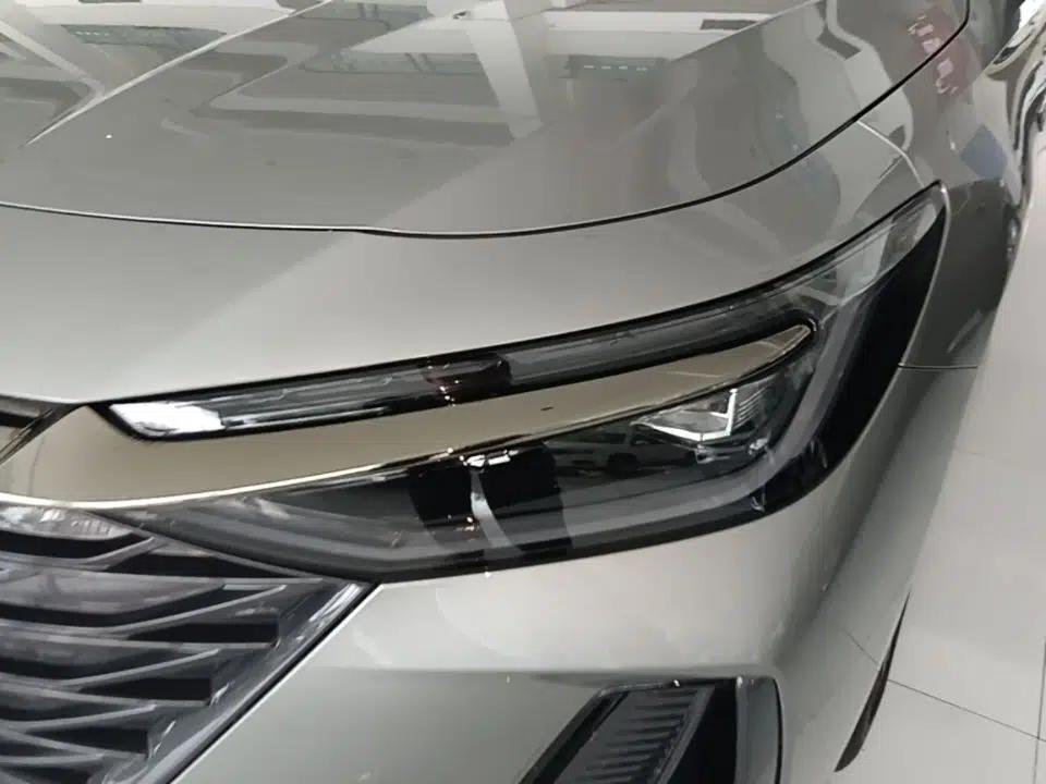 Chery Arrizo 8 2023 High-Performance Edition 2.0T DCT Powerfully Equipped — миниатюра 8