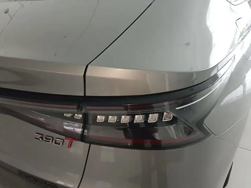 Chery Arrizo 8 2023 High-Performance Edition 2.0T DCT Powerfully Equipped — миниатюра 9