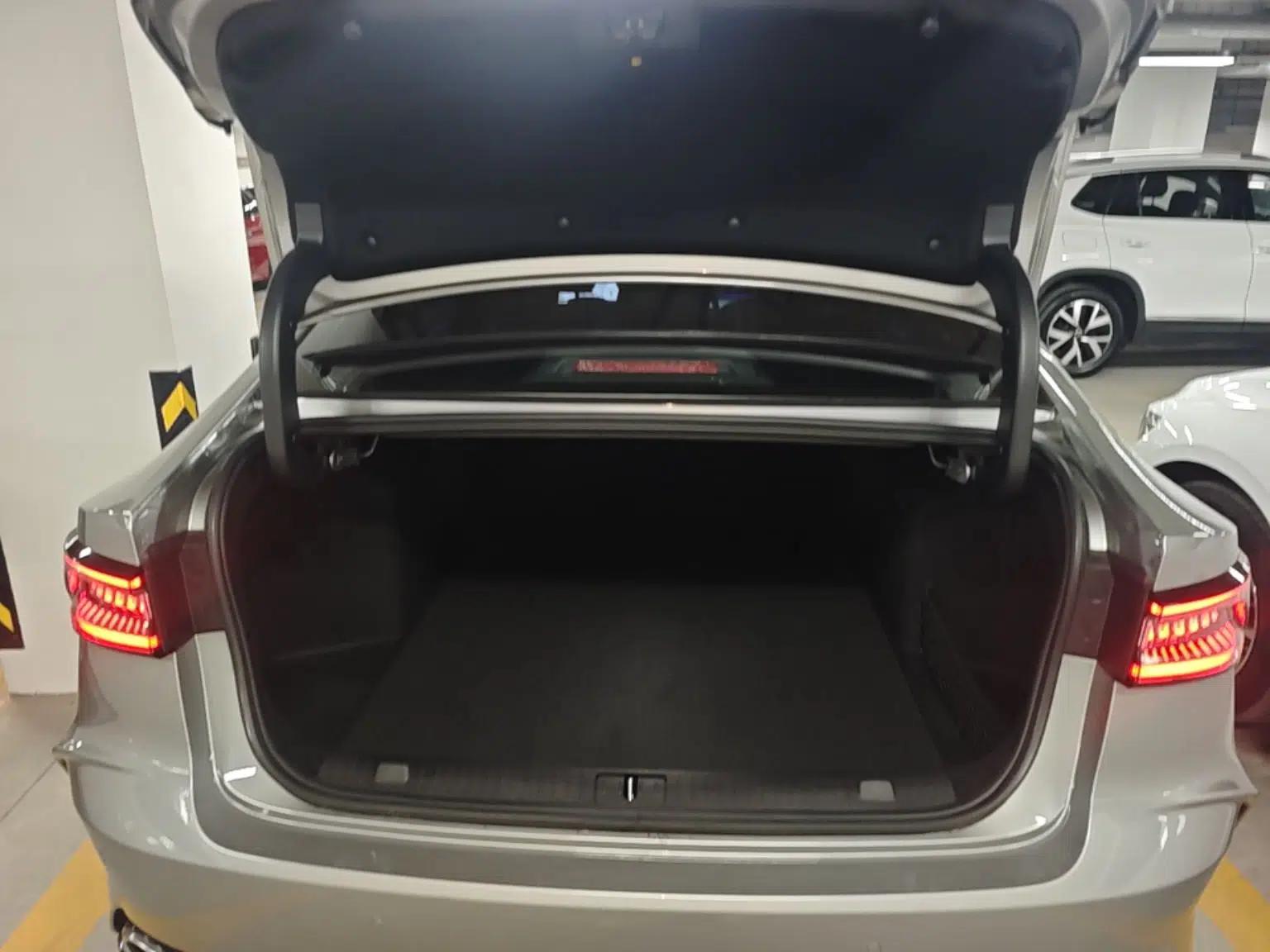 Chery Arrizo 8 2024 1.6T DCT Smart — миниатюра 22