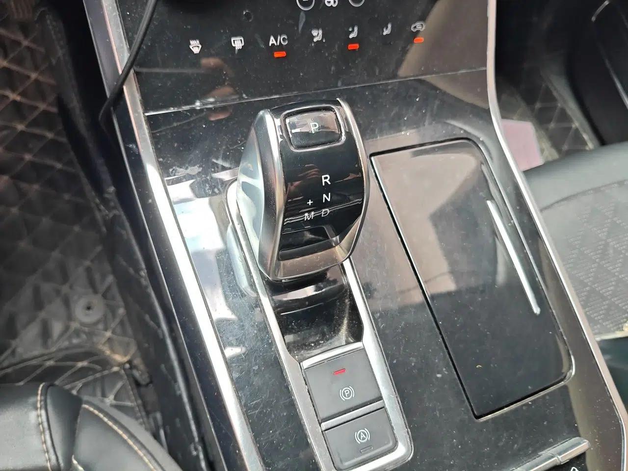 Chery Tiggo 8 2019 1.6 TGDI Automatic Elite Model — миниатюра 14