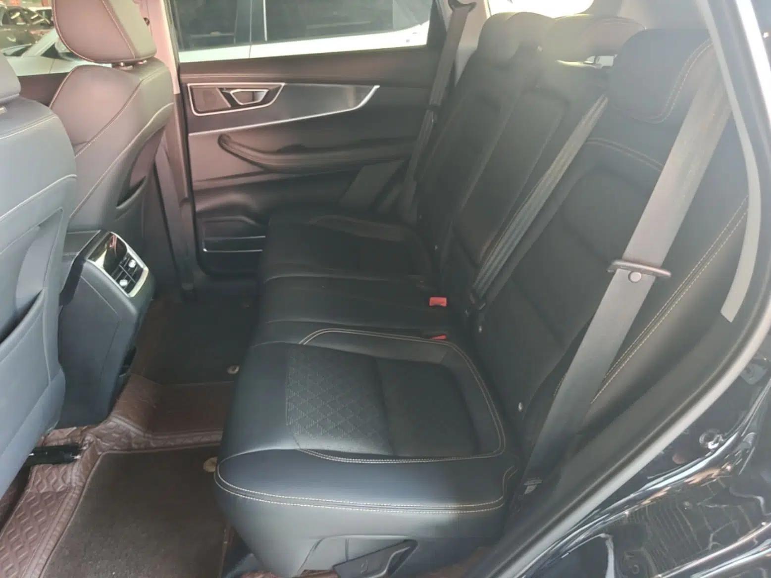 Chery Tiggo 8 2024 Honor Edition 230TCI Automatic Excellence Version 5 Seats — миниатюра 25