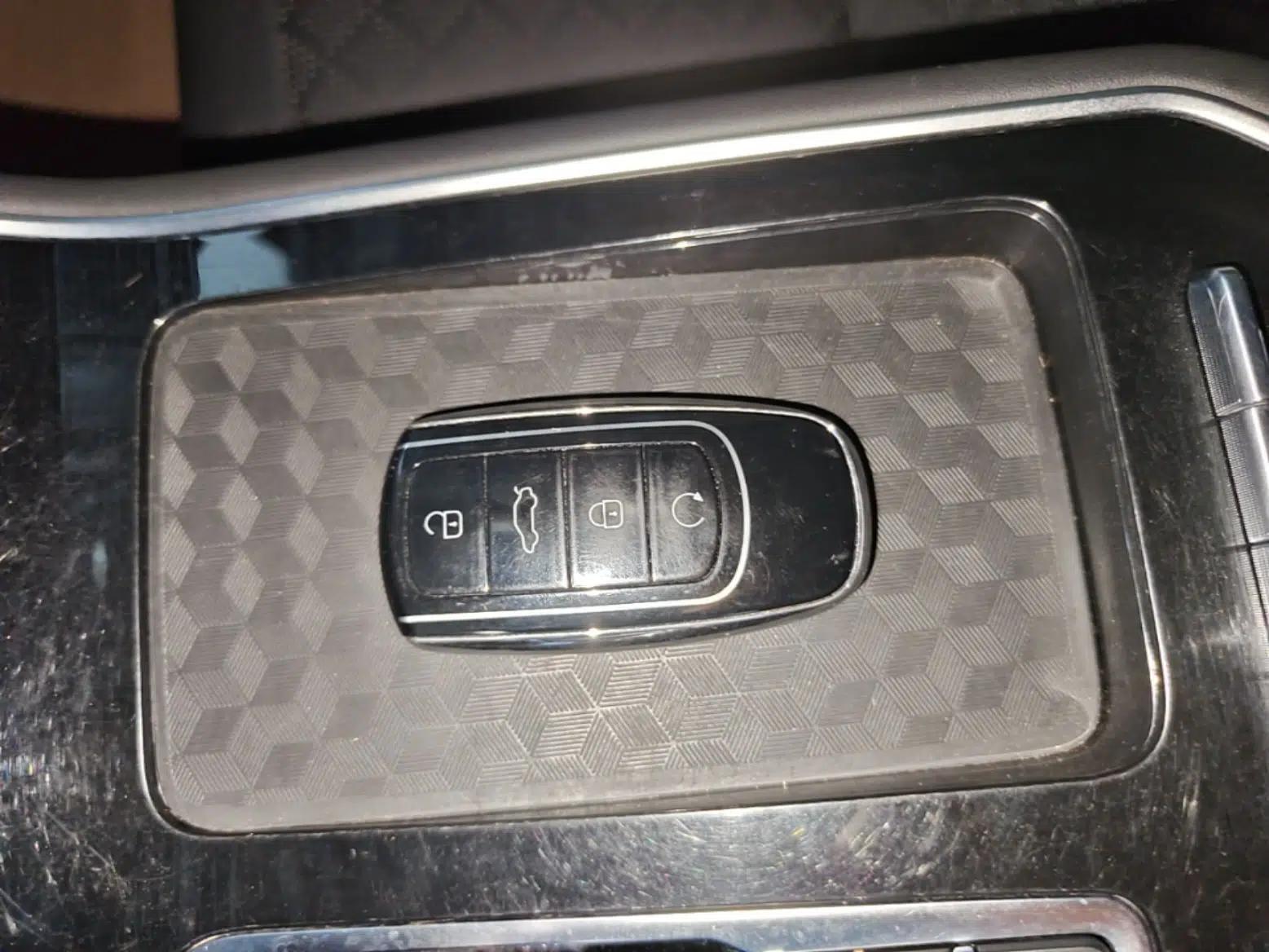 Chery Tiggo 8 2024 Honor Edition 230TCI Automatic Excellence Version 5 Seats — миниатюра 28