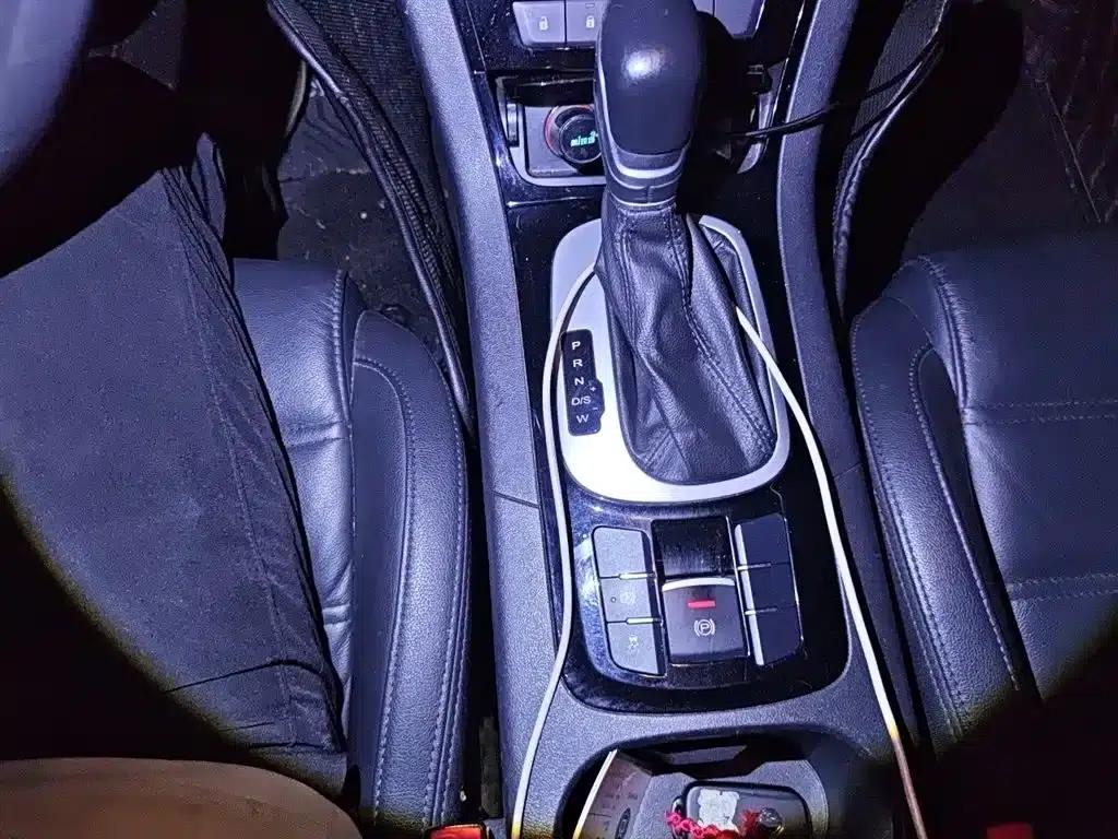 2015 GS 1.5TGI TST Luxury Edition — миниатюра 10