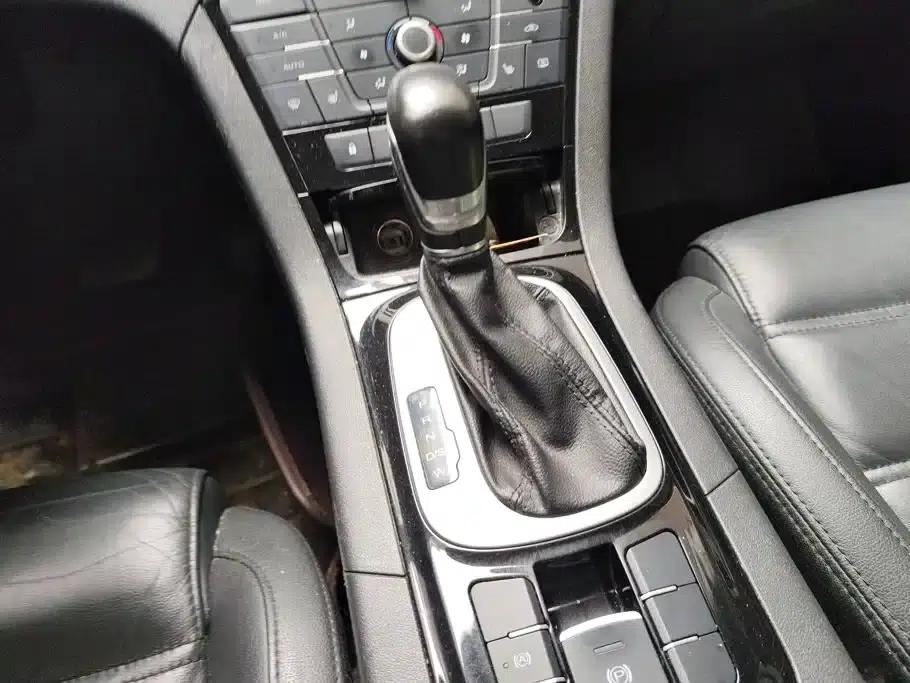 2015 GS 1.5TGI TST Luxury Edition — миниатюра 16