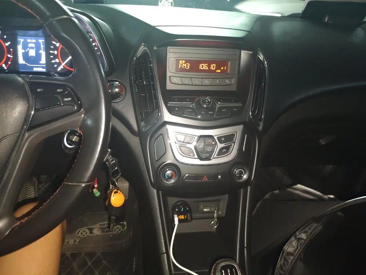 Chery Arrizo 5 2016 1.5L Manual Lingchao Edition — миниатюра 13