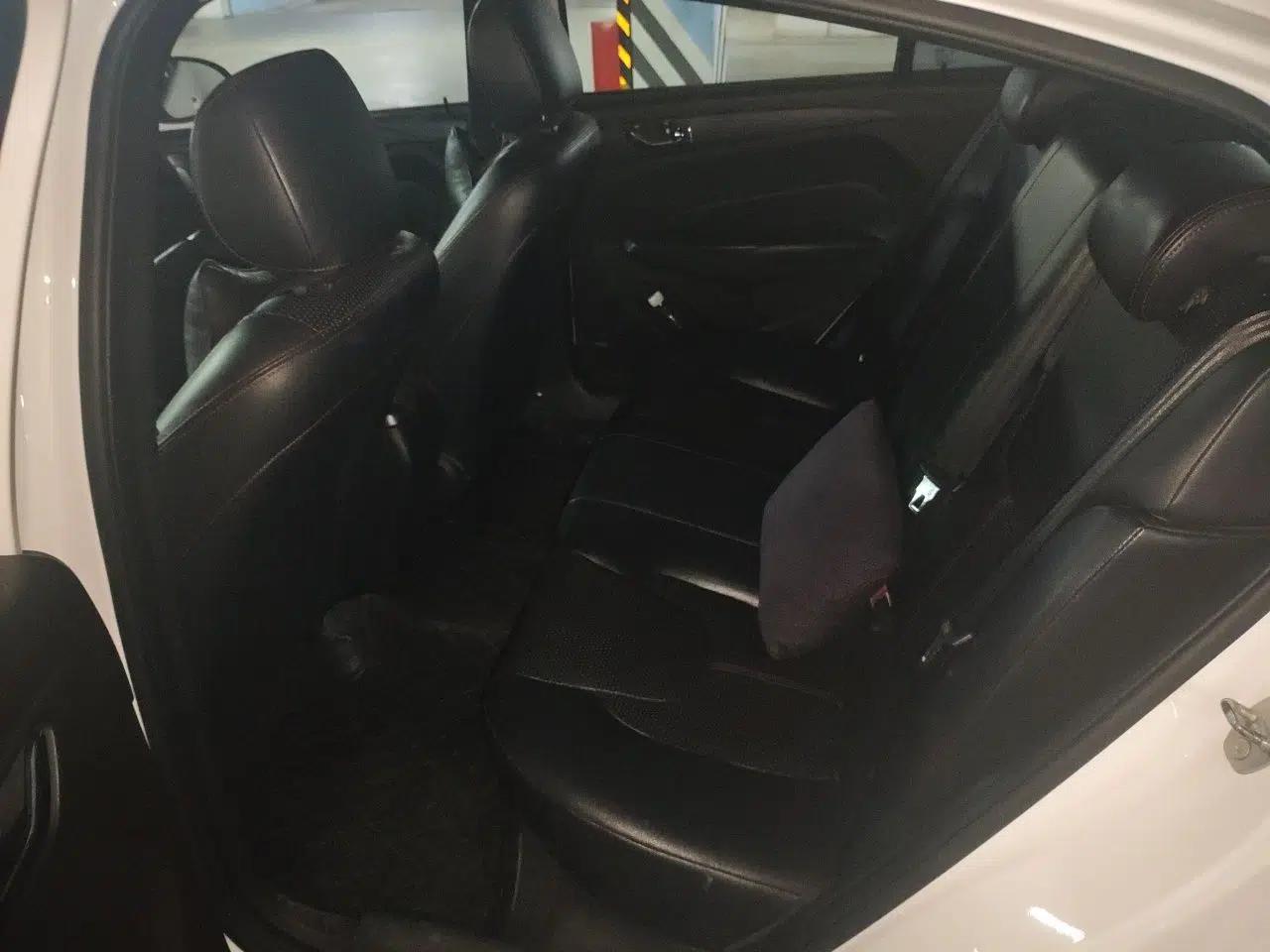 Chery Arrizo 5 2016 1.5L Manual Lingchao Edition — миниатюра 17