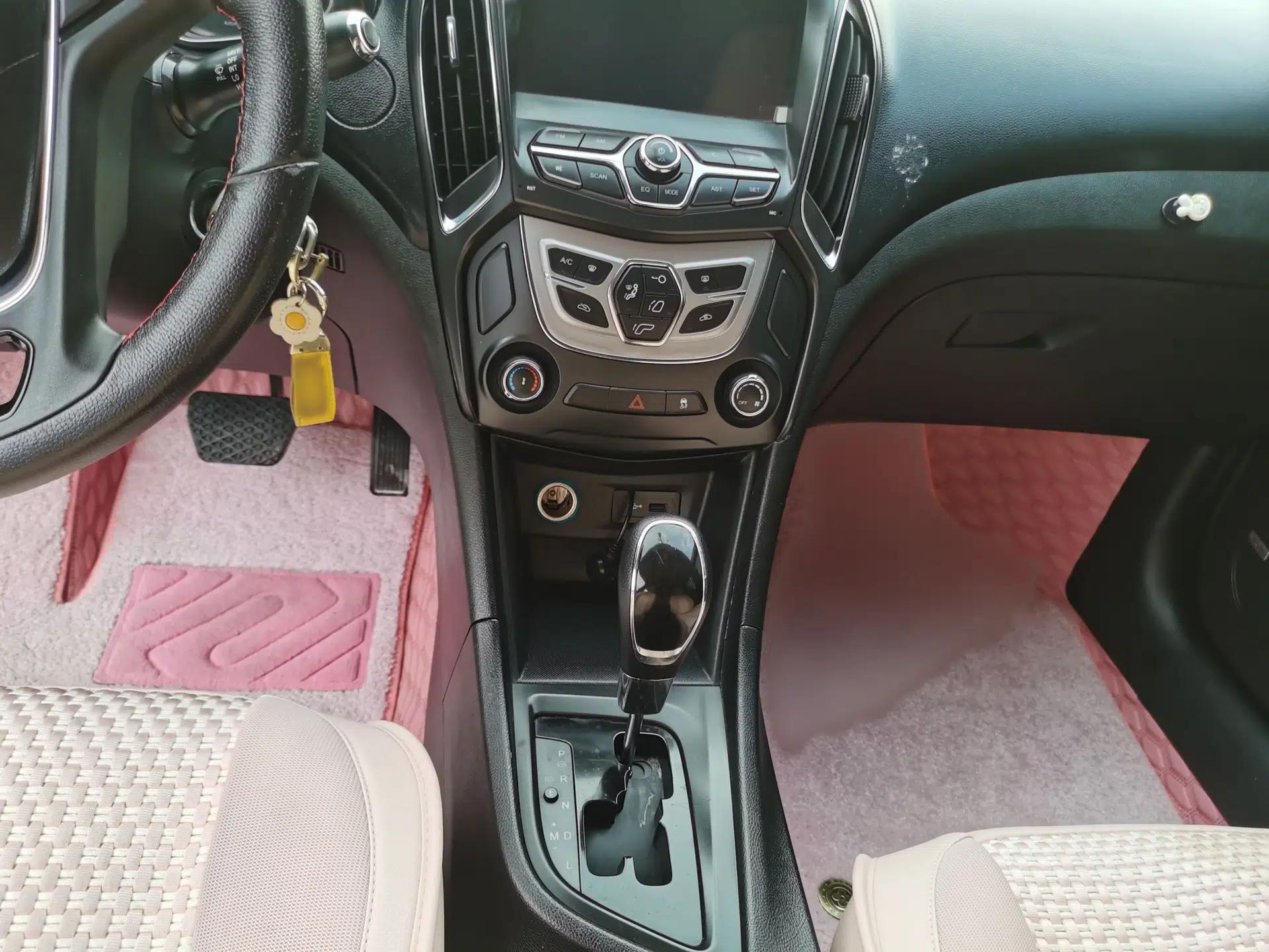 Chery Arrizo 5 2016 1.5L CVT Trendsetting Edition — миниатюра 11