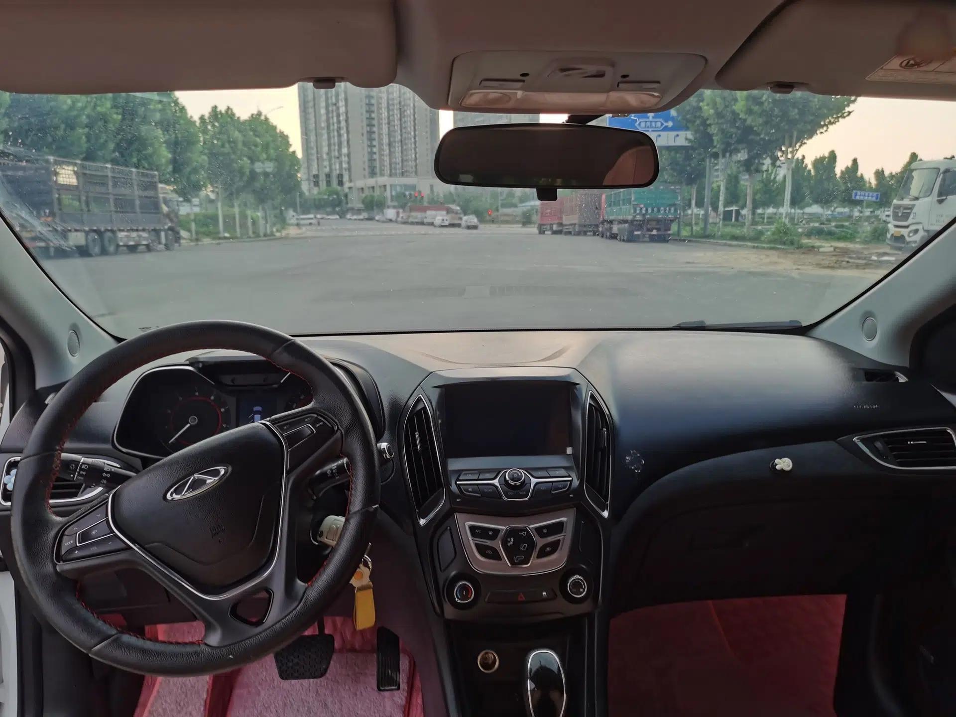 Chery Arrizo 5 2016 1.5L CVT Trendsetting Edition — миниатюра 16
