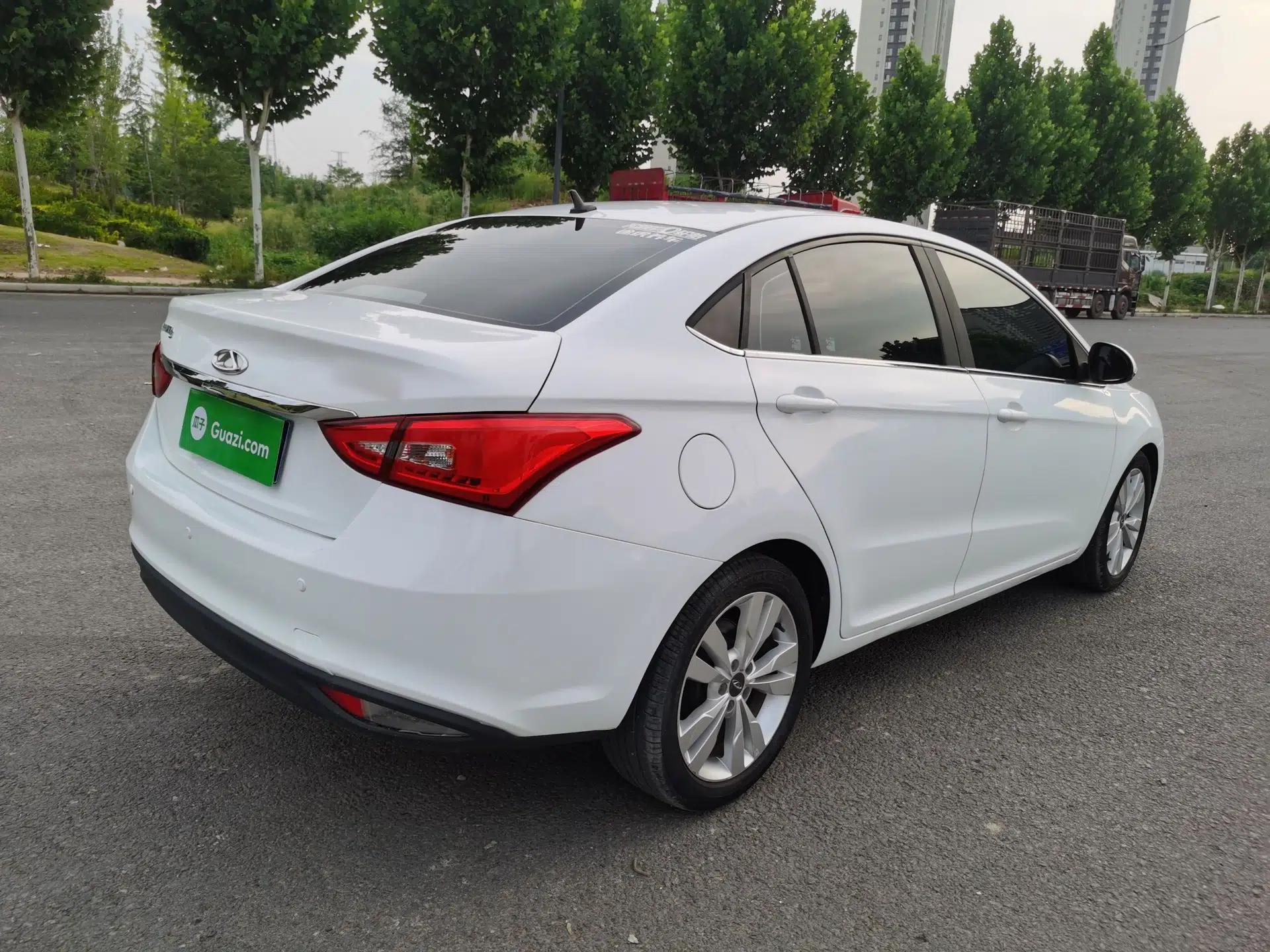 Chery Arrizo 5 2016 1.5L CVT Trendsetting Edition — миниатюра 4