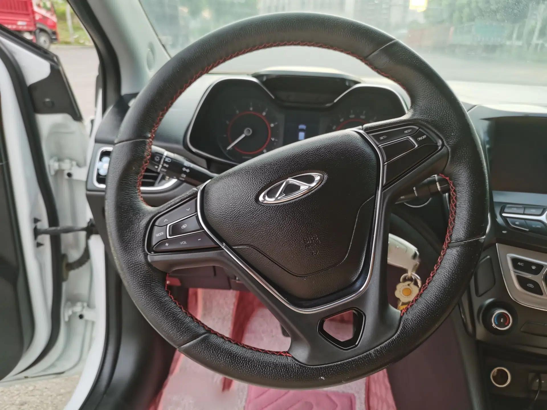 Chery Arrizo 5 2016 1.5L CVT Trendsetting Edition — миниатюра 7