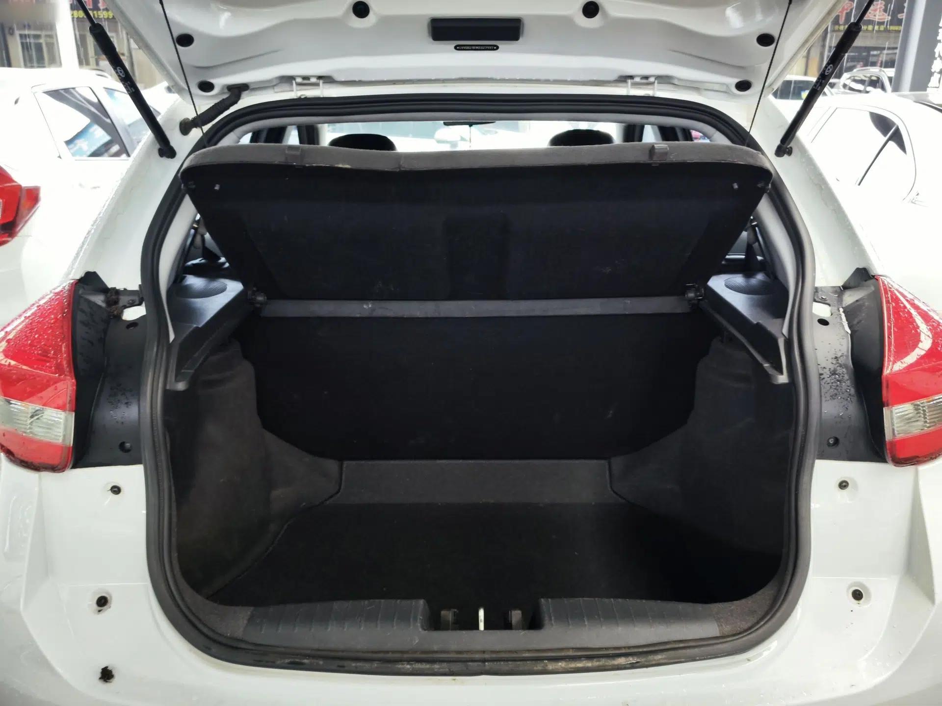 Chery Tiggo 3X 2020 Quality Edition 1.5L CVT Deluxe Version — миниатюра 27