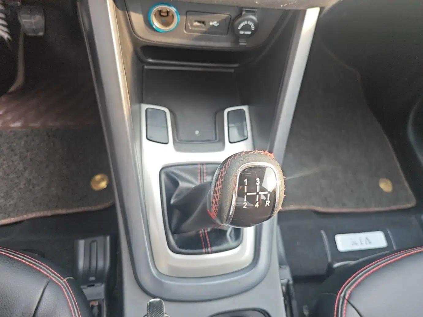 Chery Tiggo 5 2016 2.0L Manual Family Edition — миниатюра 16