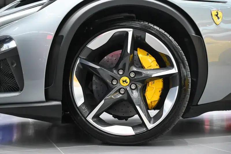 2022 Purosangue 6.5L V12 — миниатюра 19