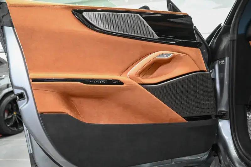2022 Purosangue 6.5L V12 — миниатюра 21