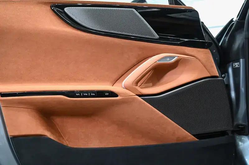 2022 Purosangue 6.5L V12 — миниатюра 22
