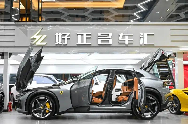 2022 Purosangue 6.5L V12 — миниатюра 9
