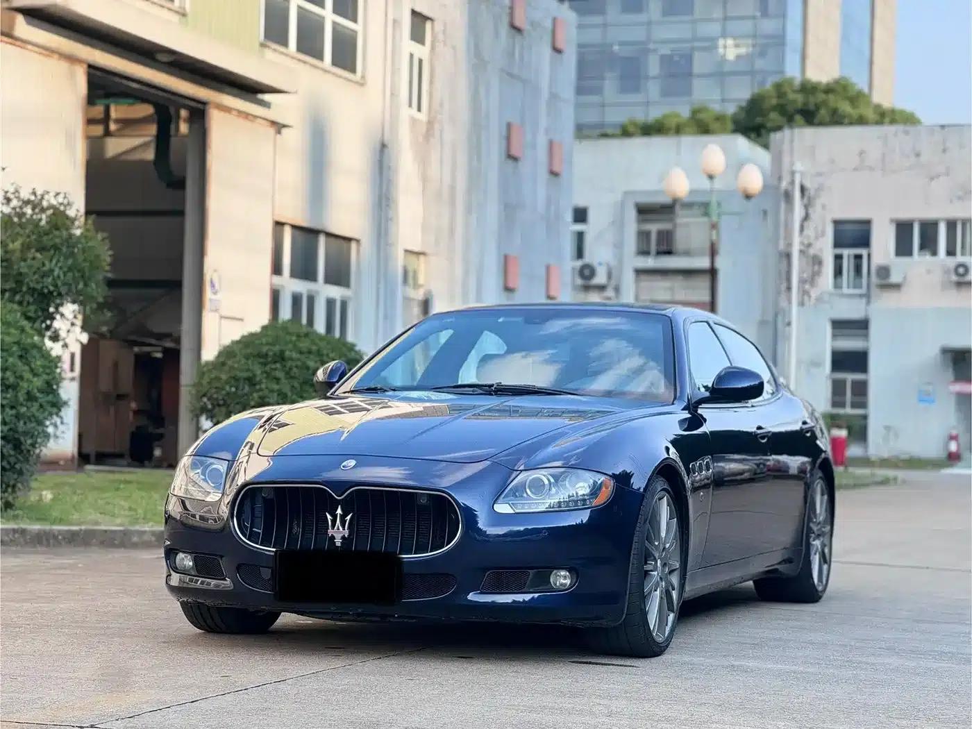 2010 Quattroporte 4.7L Sport Edition — миниатюра 1