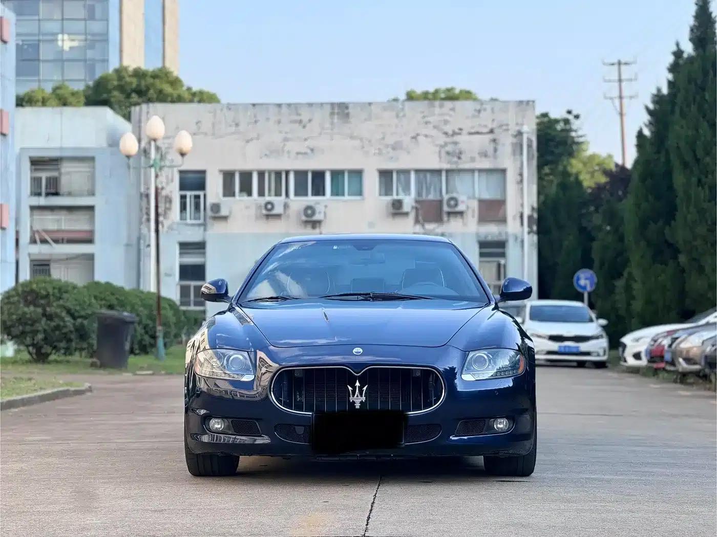 2010 Quattroporte 4.7L Sport Edition — миниатюра 2
