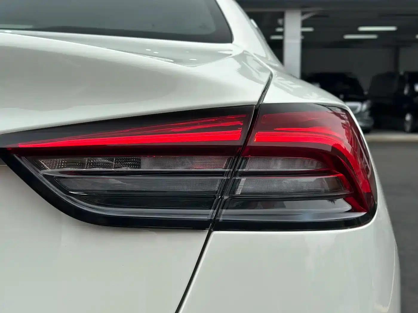 Presidential Edition 2013 3.0T Standard Edition — миниатюра 5