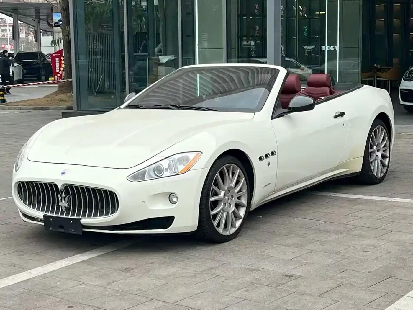 GranCabrio 2010 4.7L Automatic — миниатюра 1