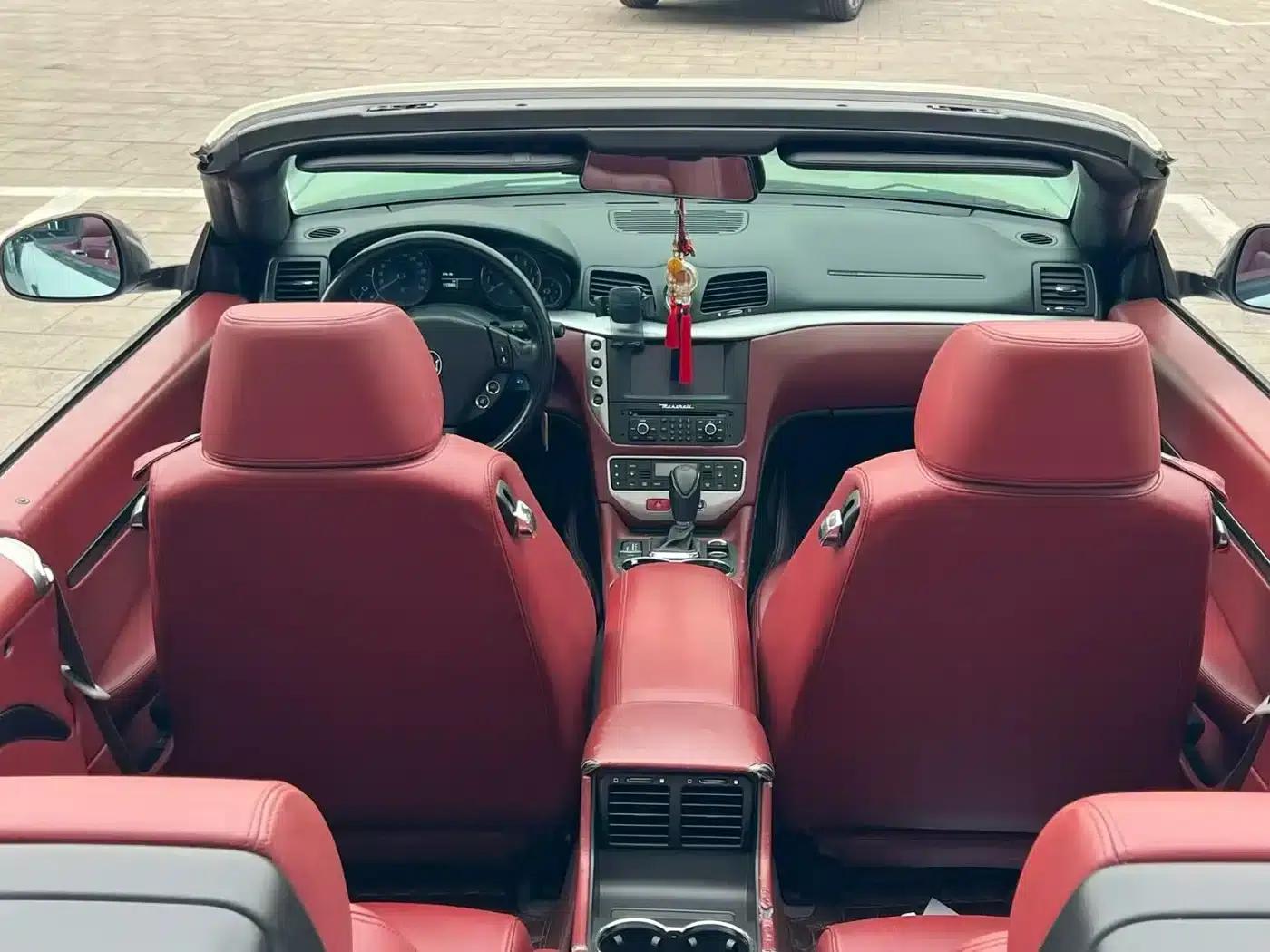GranCabrio 2010 4.7L Automatic — миниатюра 6