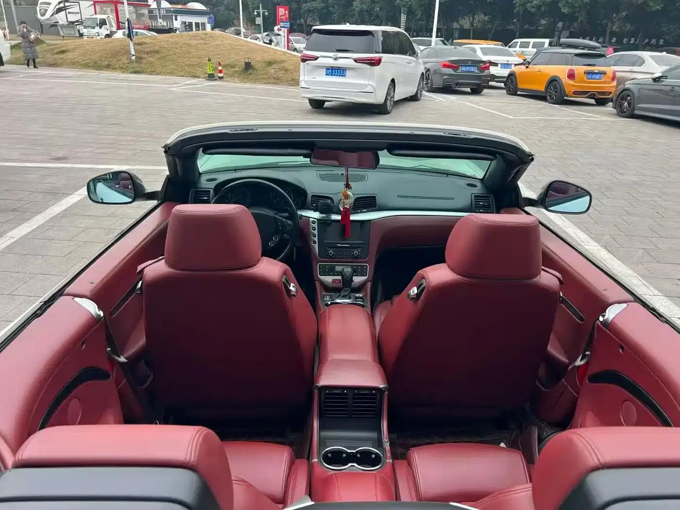 GranCabrio 2010 4.7L Automatic — миниатюра 8