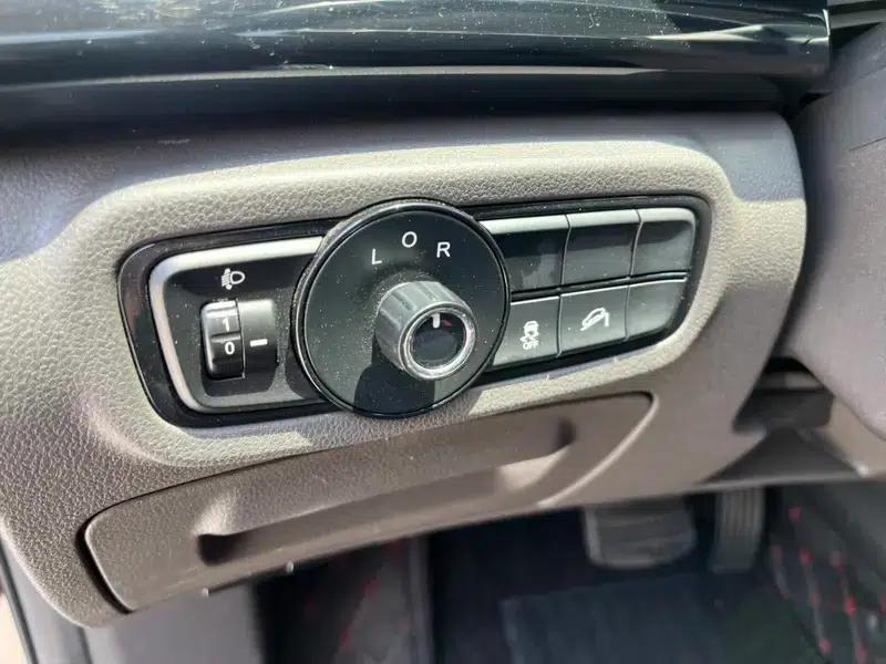 Trumpchi GS4 2015 200T G-DCT Elite Edition — миниатюра 16