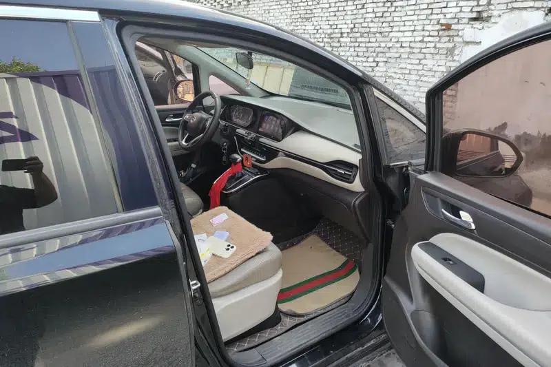Trumpchi M6 2019 270T Automatic Elite Edition 7-seater National VI Emission Standard — миниатюра 17