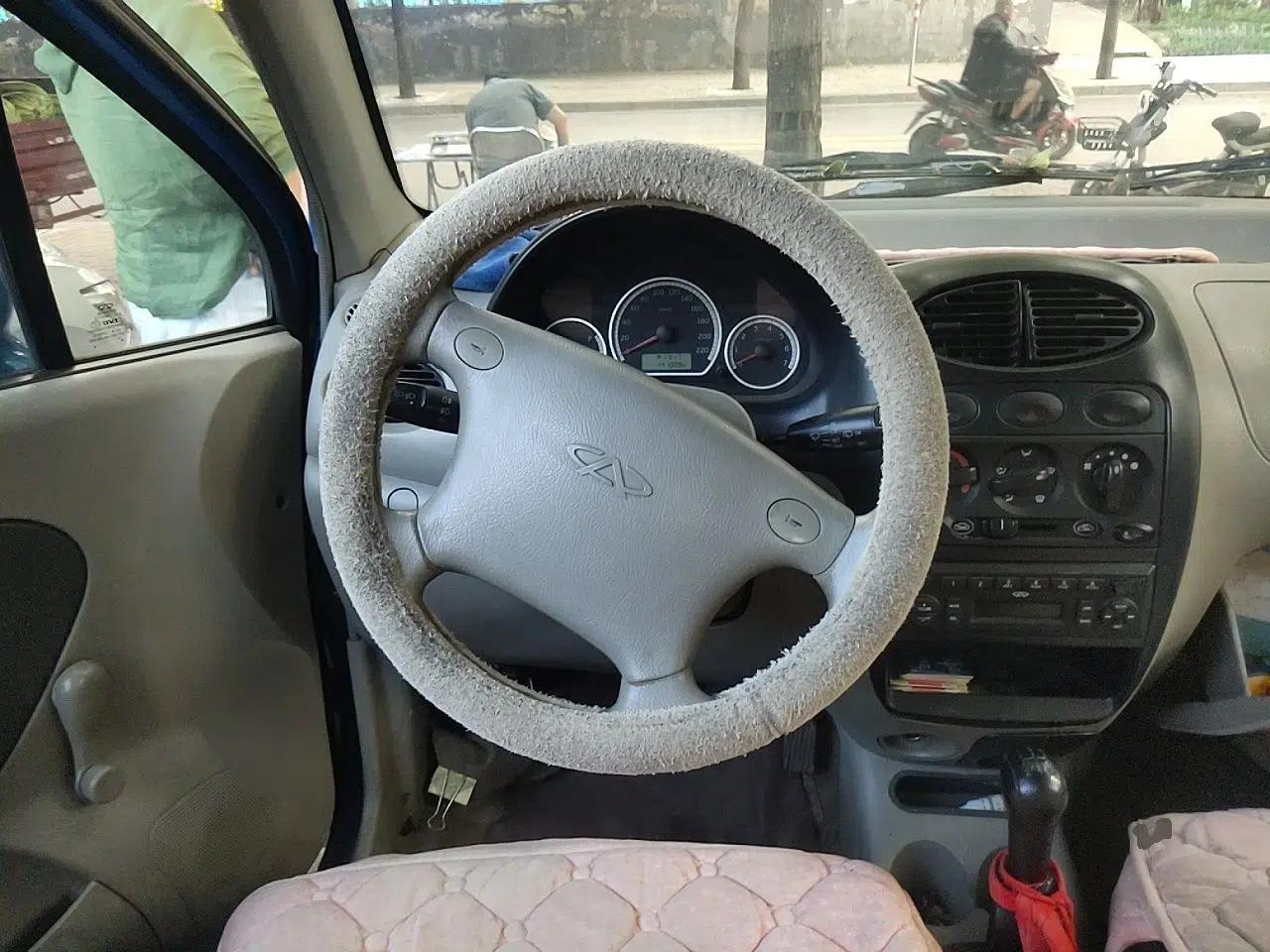 Chery QQ3 2012 0.8L Manual Summer Limited Edition — миниатюра 10