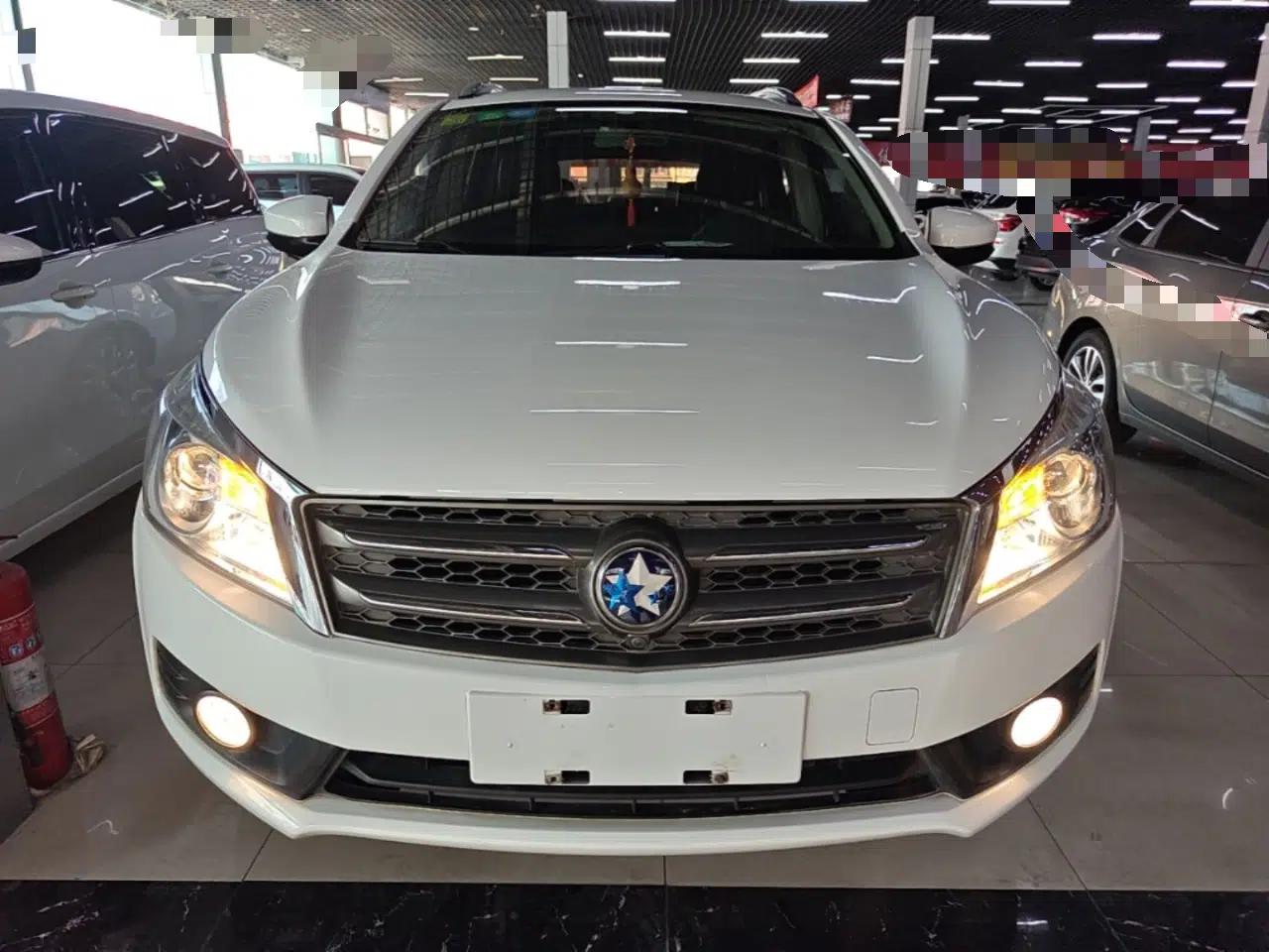 Venucia T70 2015 2.0L CVT Smart Edition — миниатюра 2