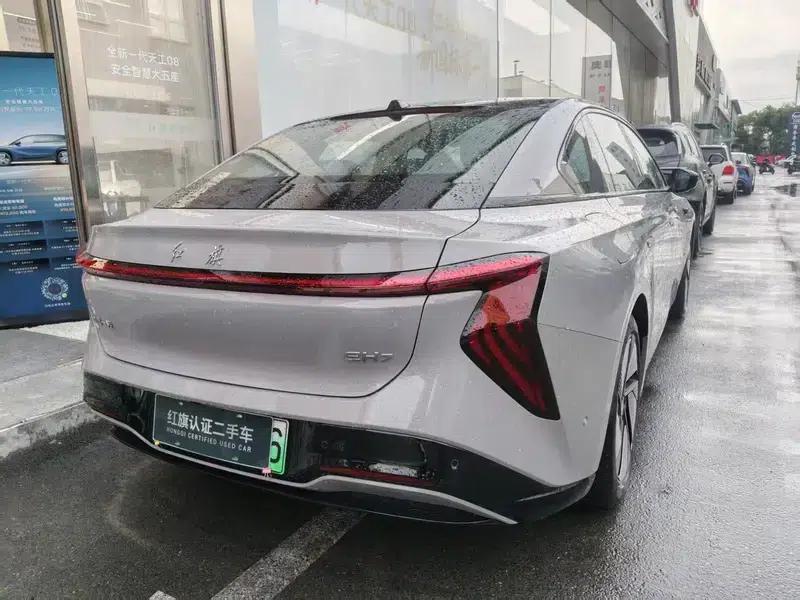 Hongqi EH7 2025 640 AWD Smart Selection Edition — миниатюра 6