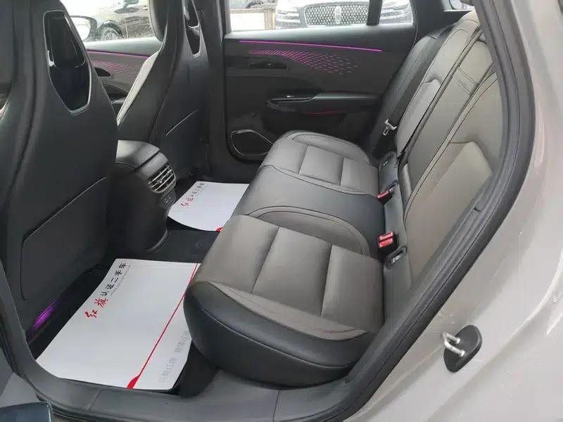 Hongqi EH7 2025 640 AWD Smart Selection Edition — миниатюра 9
