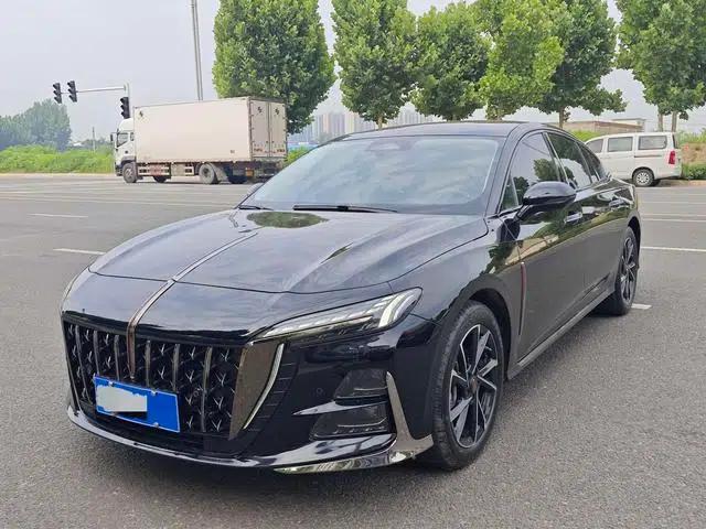 Hongqi H6 2025 2.0T Premium Edition