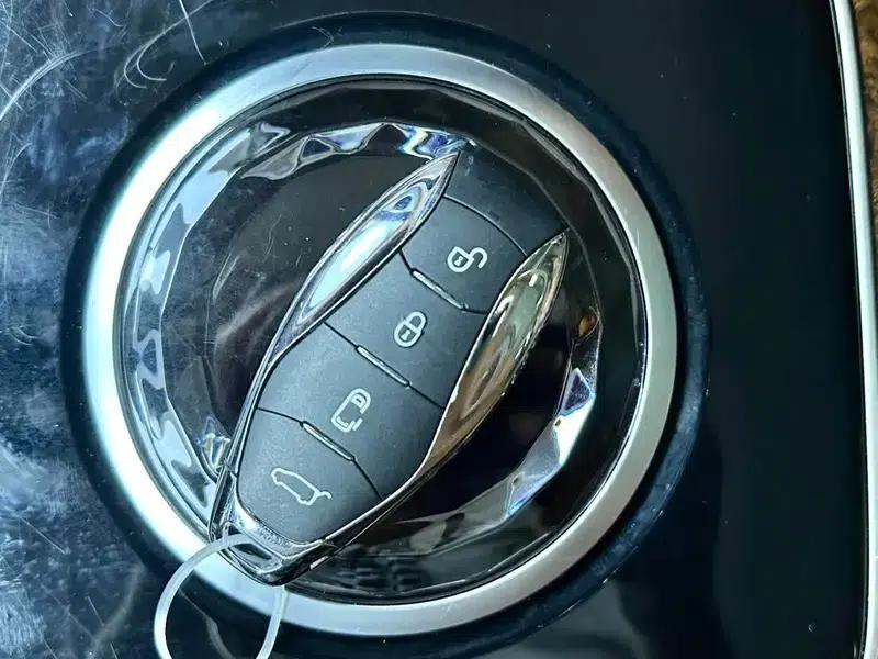 Hongqi HQ9 2022 Smart Flagship Edition — миниатюра 11