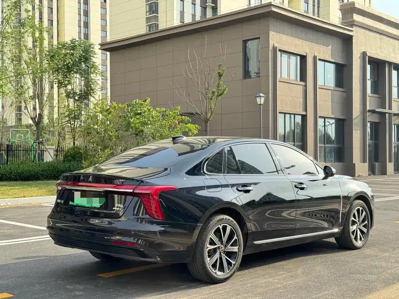 Hongqi H5 PHEV 2025 Model 170 Super Hybrid — миниатюра 6