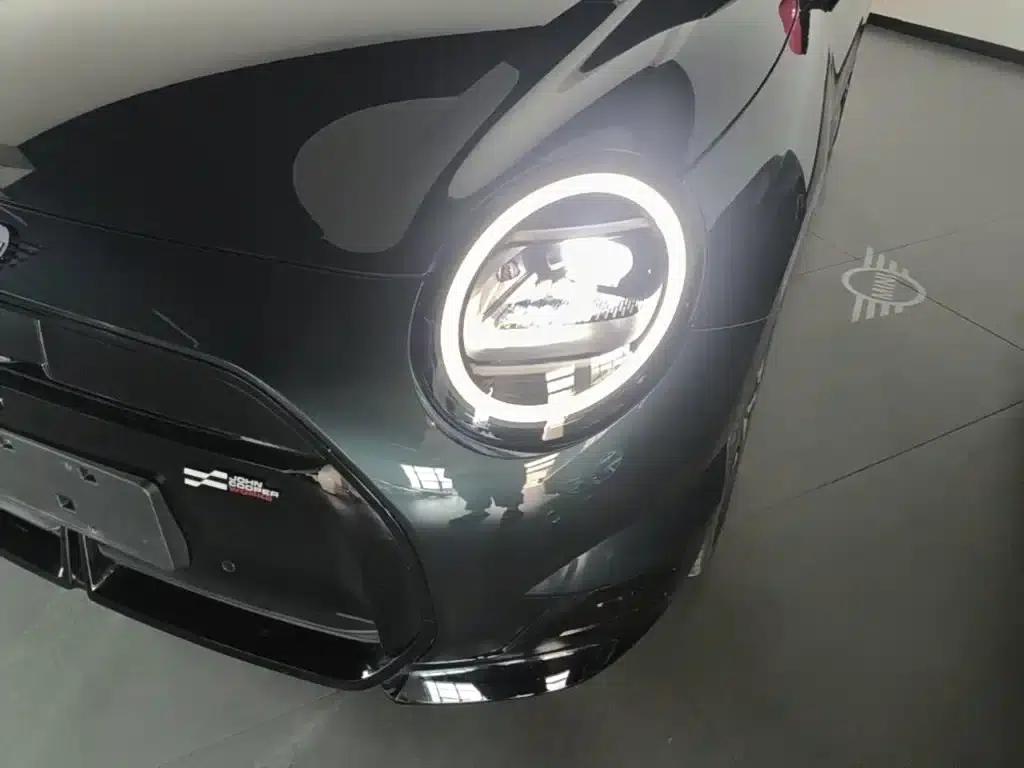 2024 Electric MINI Cooper SE Racer (452km) — миниатюра 24