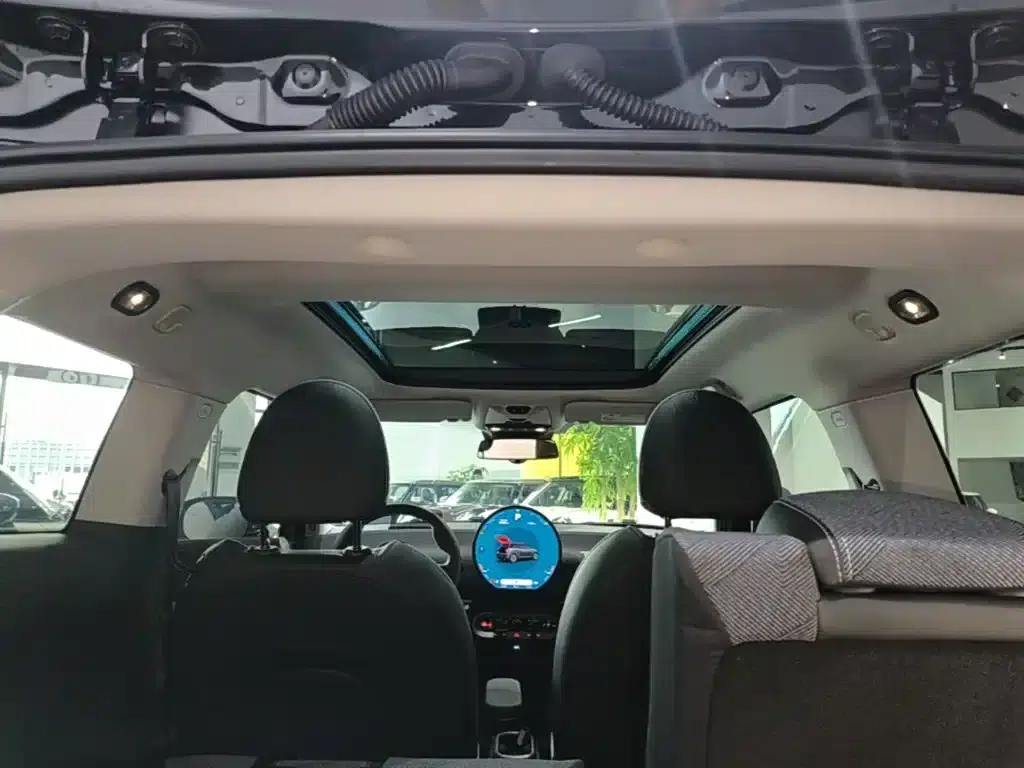 2024 Electric MINI Cooper SE (452km/h) - Artist — миниатюра 18