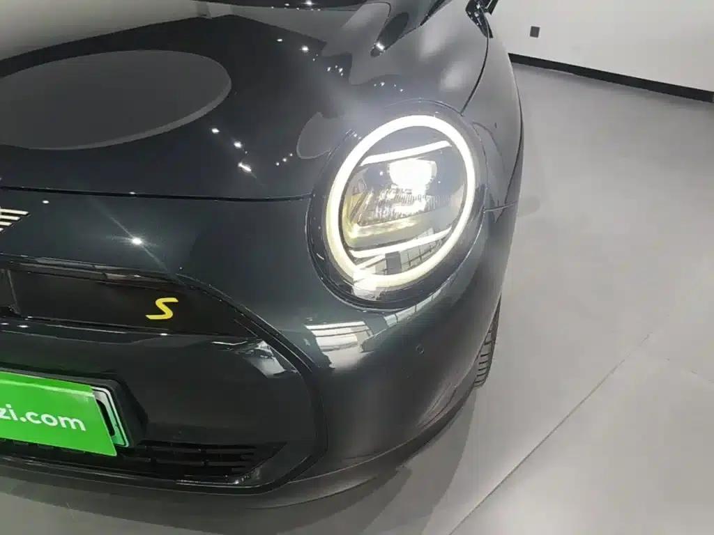 2024 Electric MINI Cooper SE (452km/h) - Artist — миниатюра 24