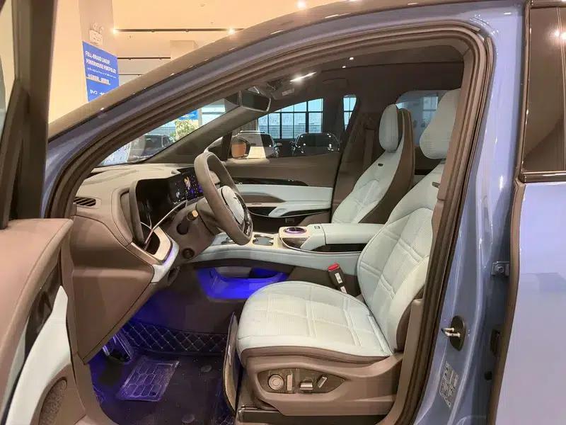 Hongqi Tiangong 08 2025 730 Rear-Wheel Drive Smart Selection Edition — миниатюра 19