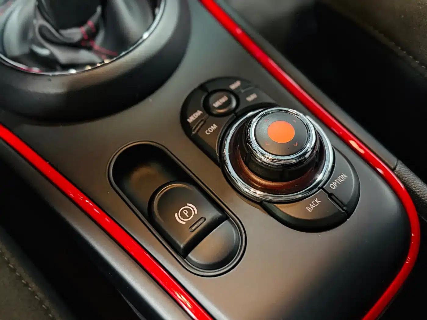 MINI JCW COUNTRYMAN 2021 2.0T JOHN COOPER WORKS A — миниатюра 11