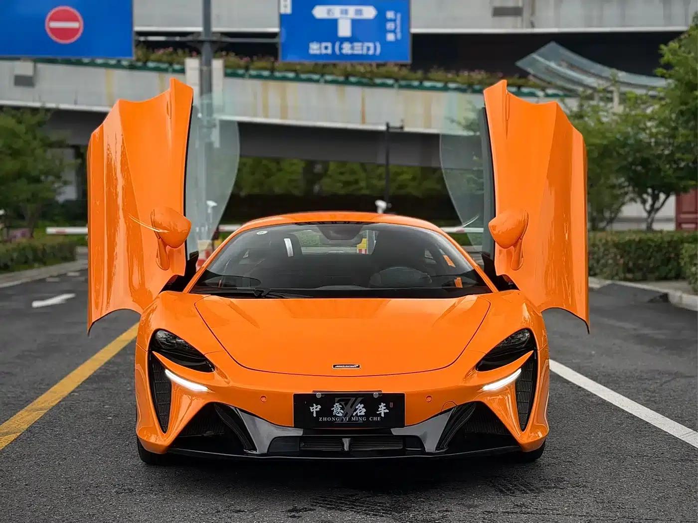 2025 Artura 3.0T Hybrid Coupe — миниатюра 2
