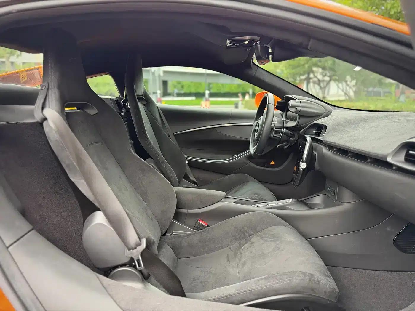 2025 Artura 3.0T Hybrid Coupe — миниатюра 12